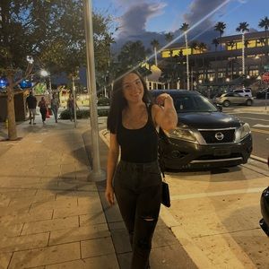 Meet your Posher, Ava